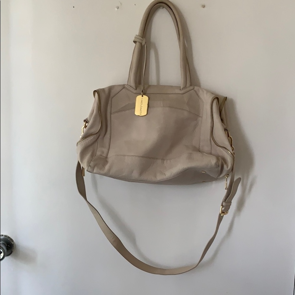 Vince Camuto Shoulder Bag.
